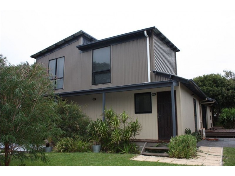 65 Beach Parade, Sandy Point VIC 3959