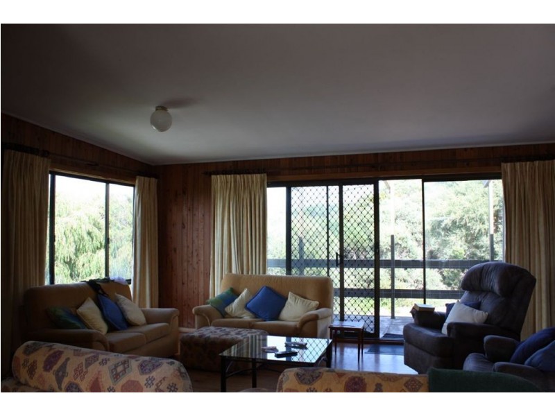 3 Manuka Street, Sandy Point VIC 3959