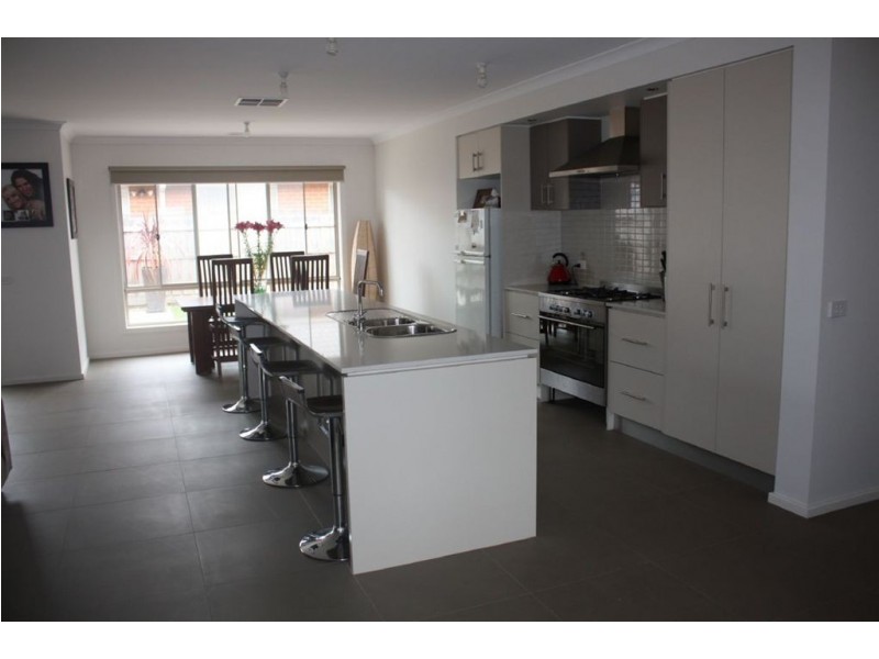 18 Royal Parade, Inverloch VIC 3996