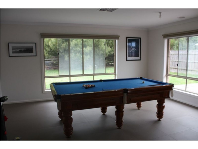 18 Royal Parade, Inverloch VIC 3996