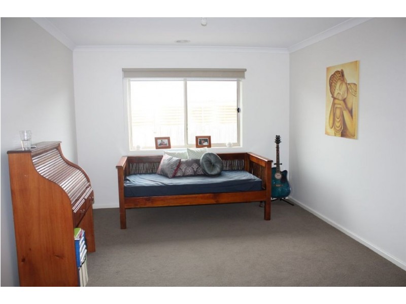 18 Royal Parade, Inverloch VIC 3996