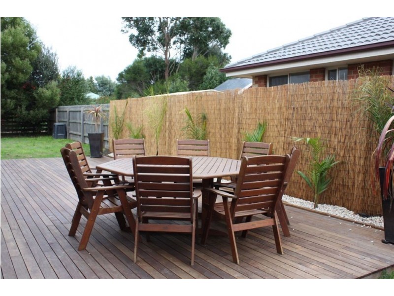 18 Royal Parade, Inverloch VIC 3996