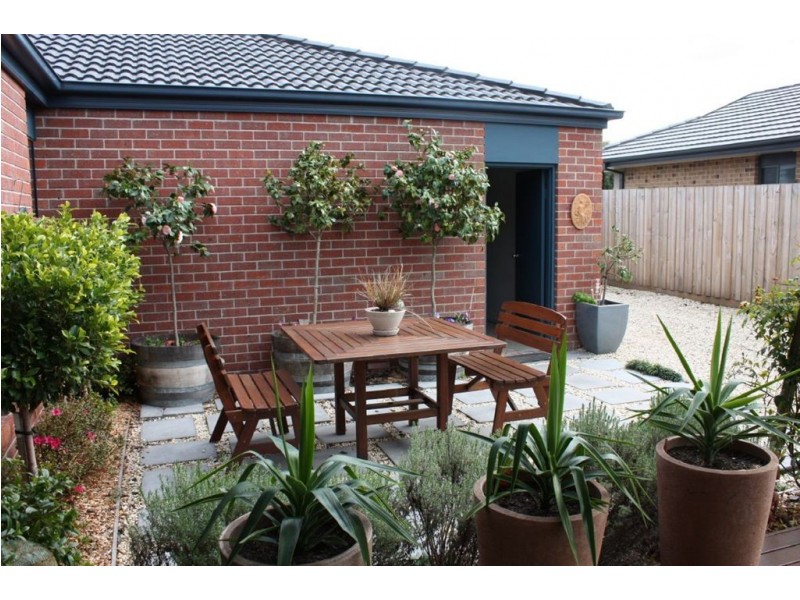 12 Surrey Place, Inverloch VIC 3996