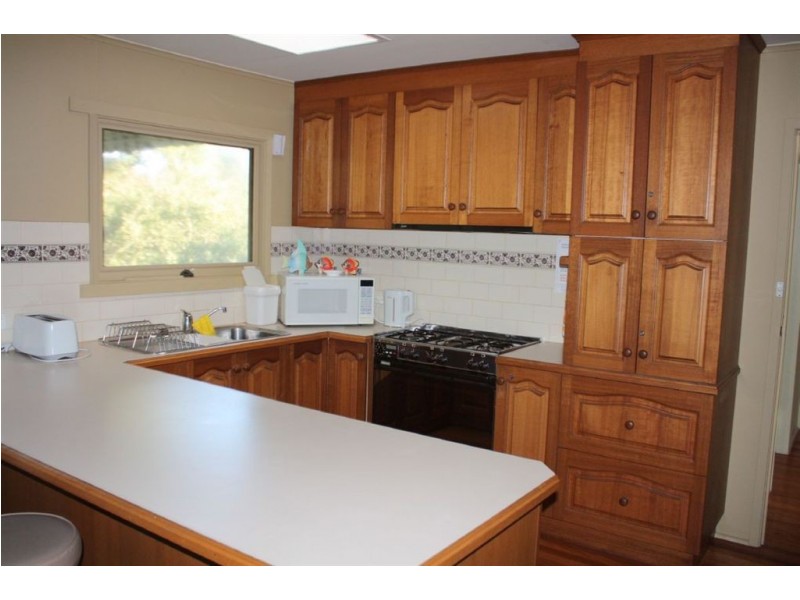 132 Surf Parade, Inverloch VIC 3996