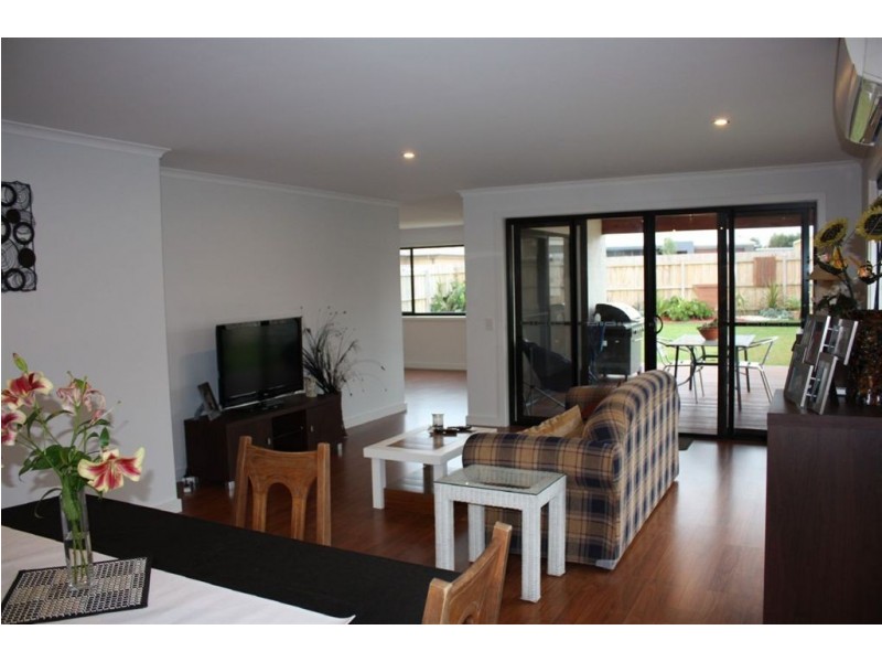 7 Honeyeater Circuit, Inverloch VIC 3996