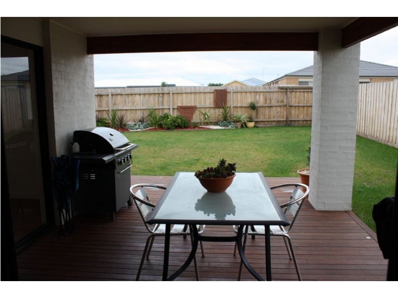 7 Honeyeater Circuit, Inverloch VIC 3996
