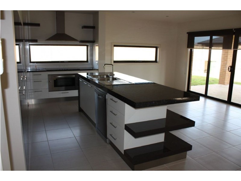 65 Ullathornes Road, Inverloch VIC 3996