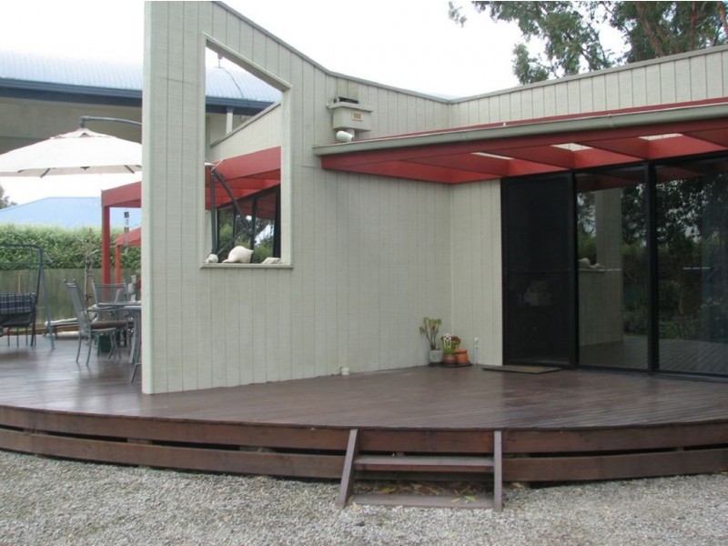 40 Woodland Heath Drive, Inverloch VIC 3996