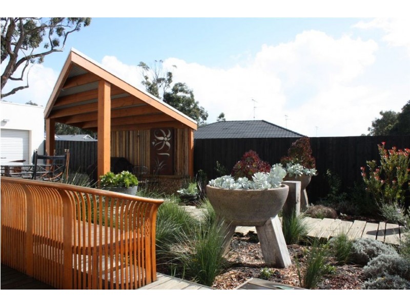 2 Messmate Terrace, Inverloch VIC 3996