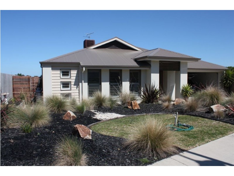 38 Tamara Crescent, Inverloch VIC 3996