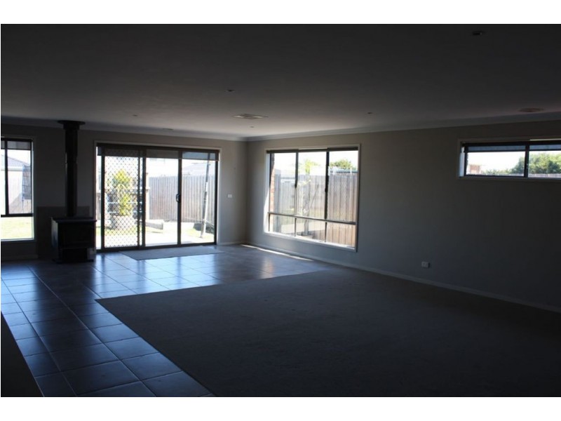 38 Tamara Crescent, Inverloch VIC 3996