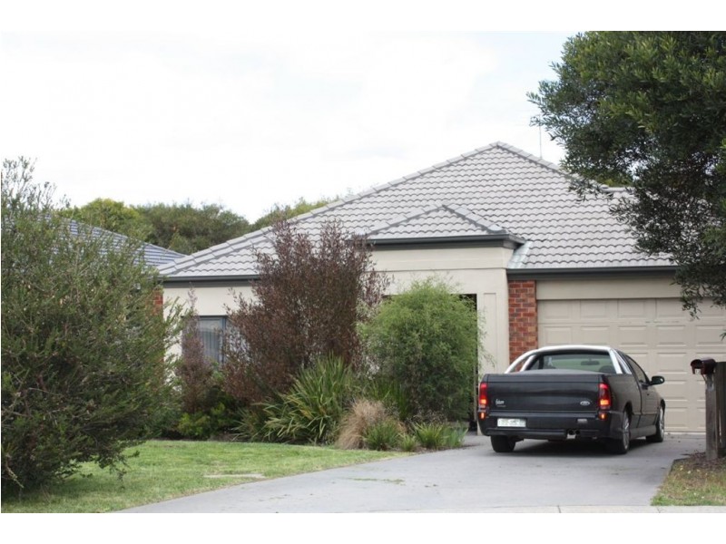 13 Melaleuca Mews, Inverloch VIC 3996