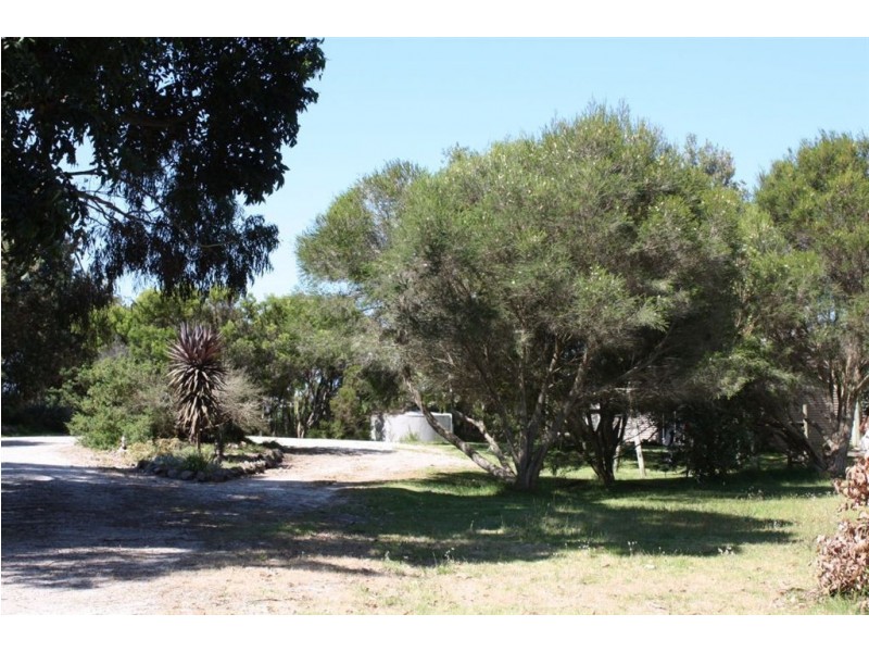 732-734 Lees Road, Venus Bay VIC 3956