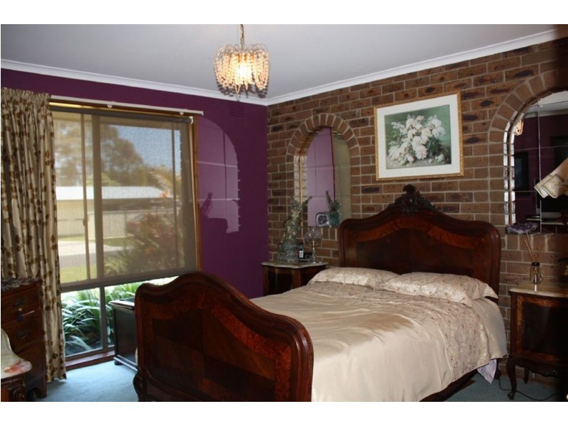 11 Kenneth Street, Inverloch VIC 3996