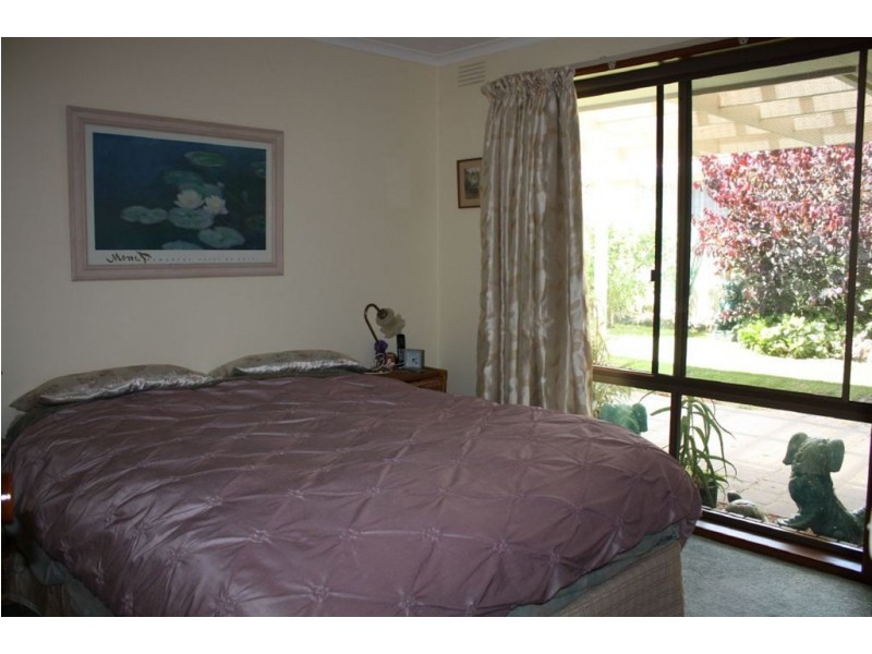 11 Kenneth Street, Inverloch VIC 3996
