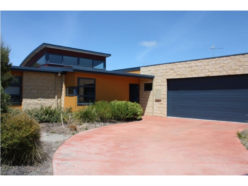 60 Beachcomber Drive, Inverloch VIC 3996