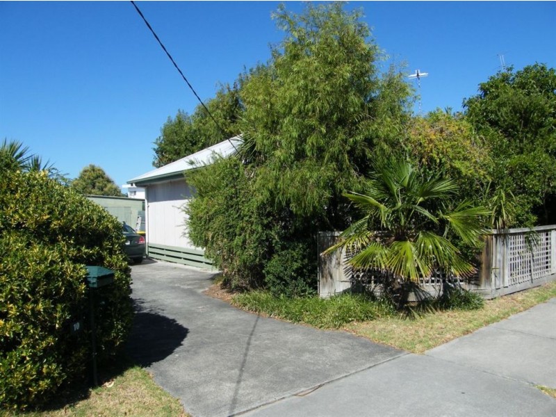 10 Bayview Avenue, Inverloch VIC 3996