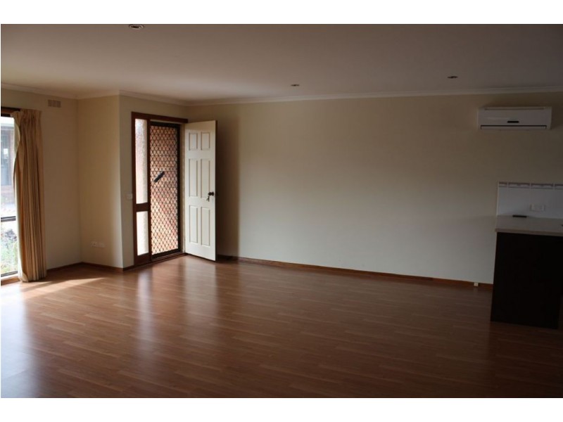 4/6-8 Powlett Street, Inverloch VIC 3996