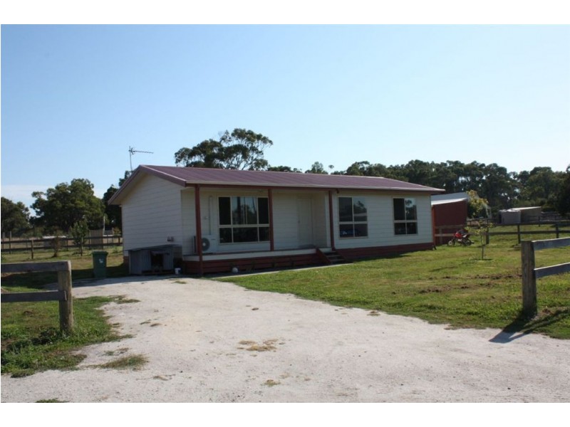 735 Lynnes Road, Wattle Bank VIC 3995