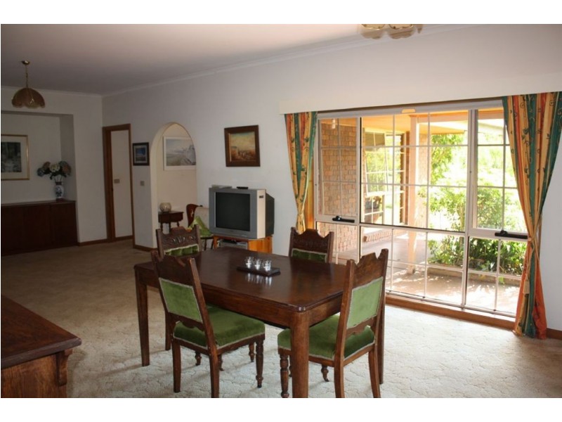 1 Clerk Crescent, Inverloch VIC 3996