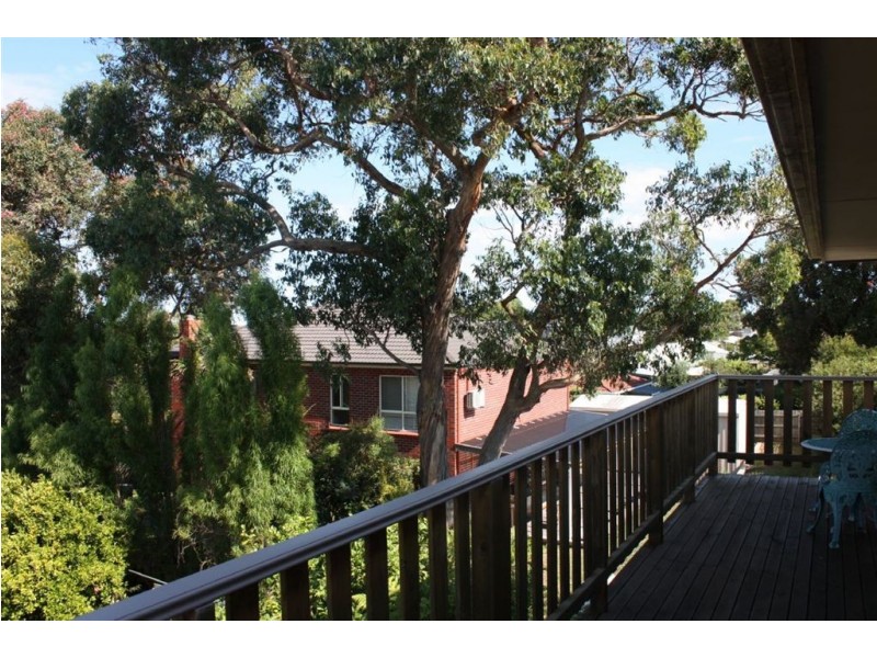 1 Clerk Crescent, Inverloch VIC 3996
