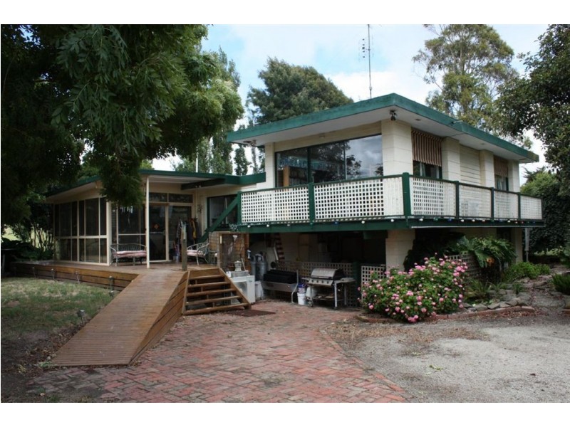 585 Clancys Road, Korumburra South VIC 3950