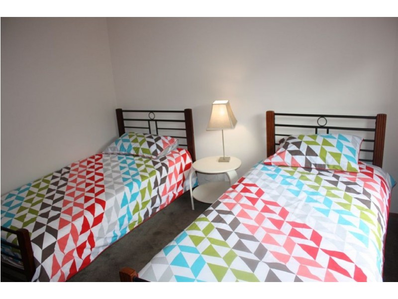 8 Anderson Avenue, Inverloch VIC 3996