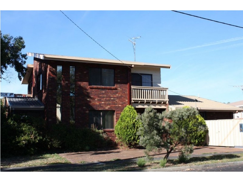 40 Gordon Avenue, Inverloch VIC 3996