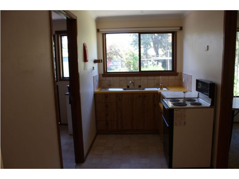 21 Bird Street, Inverloch VIC 3996