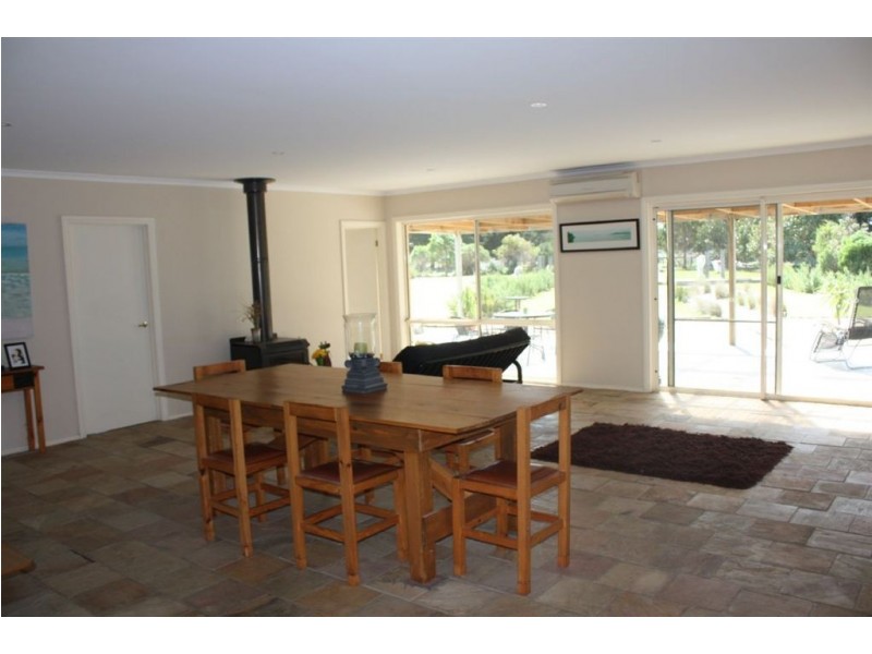 8 Cumberland Court, Tarwin Lower VIC 3956