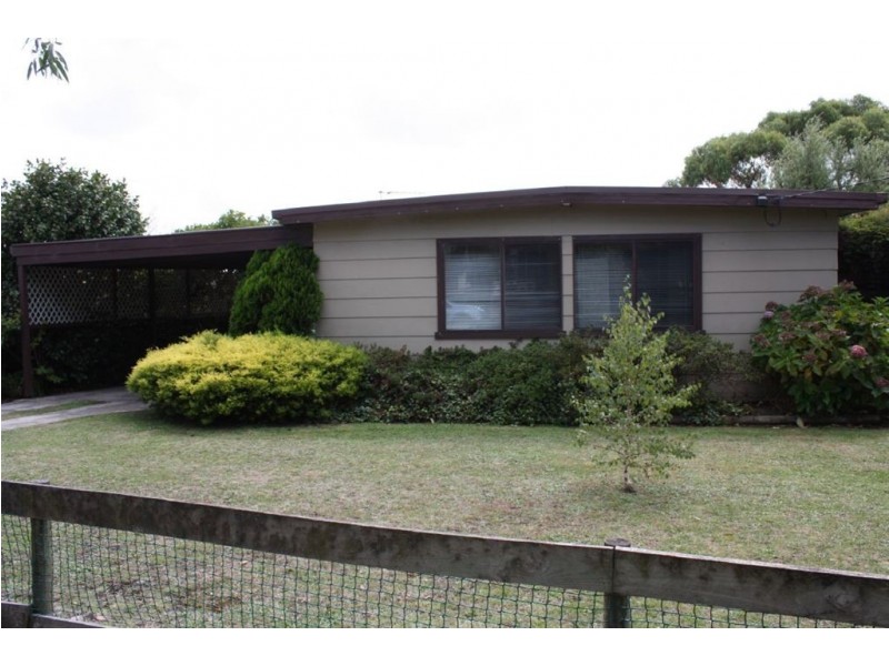 3 Hamilton Street, Inverloch VIC 3996