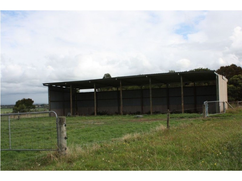35 Pyles Road, Meeniyan VIC 3956