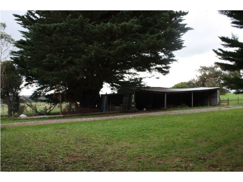 35 Pyles Road, Meeniyan VIC 3956