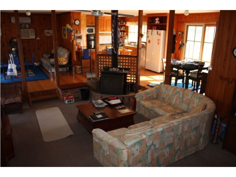 5 Daniels Road, Wattle Bank VIC 3995