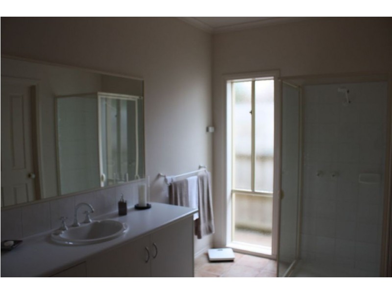 7 Bunurong Court, Inverloch VIC 3996