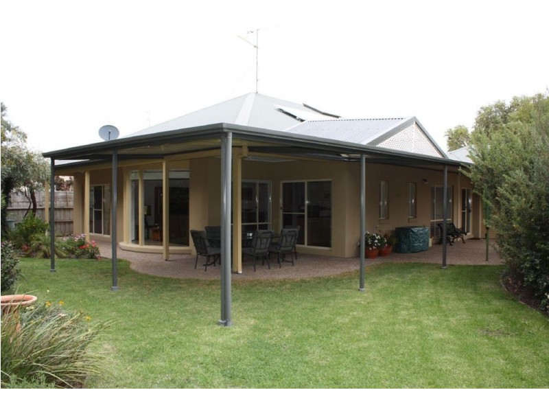 7 Bunurong Court, Inverloch VIC 3996