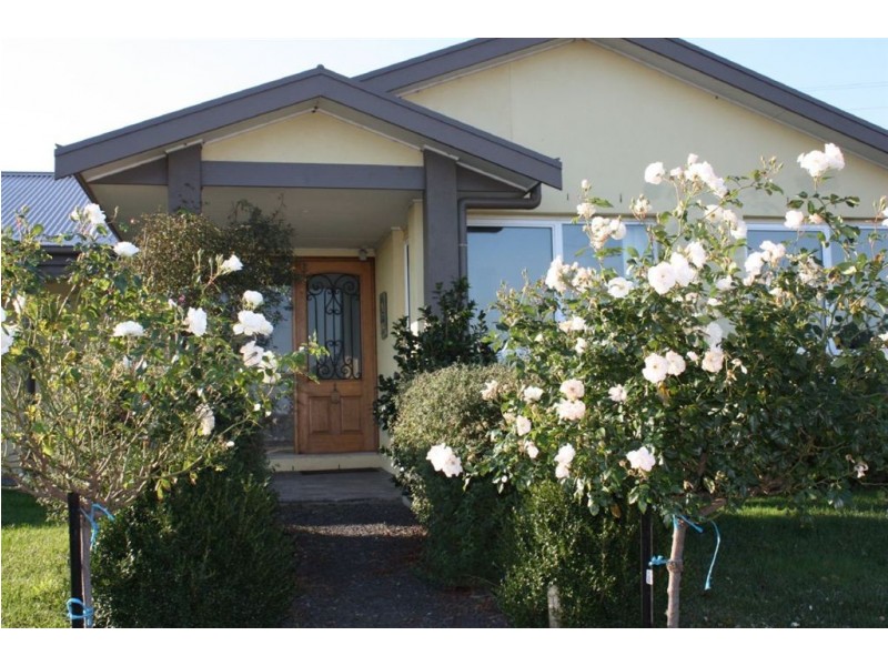 301 Inverloch Venus Bay Road, Inverloch VIC 3996