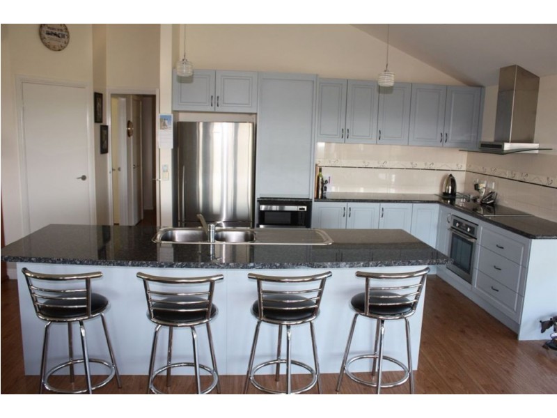 301 Inverloch Venus Bay Road, Inverloch VIC 3996