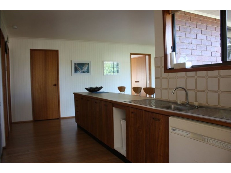 8 Anderson Avenue, Inverloch VIC 3996