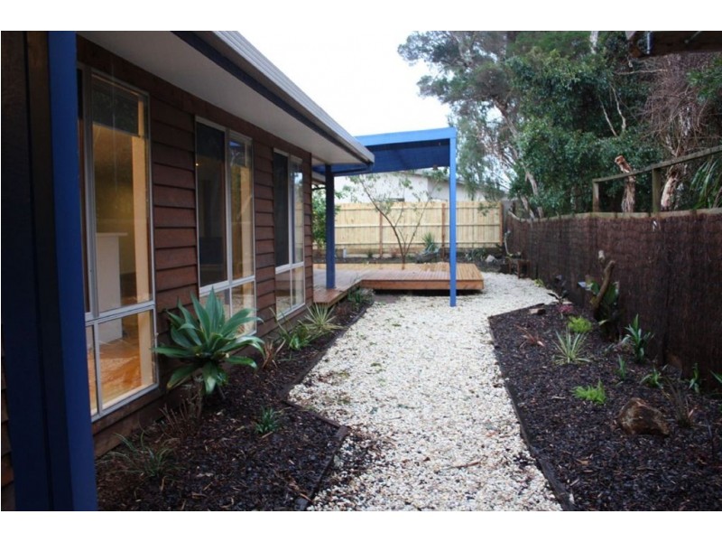 5 Lohr Avenue, Inverloch VIC 3996
