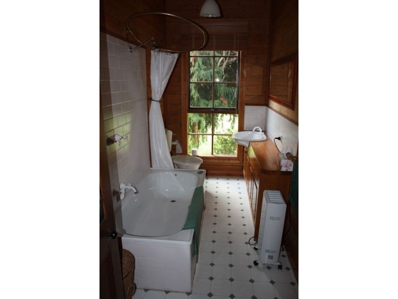 1921 Warragul Korumburra Rd, Mountain View VIC 3988