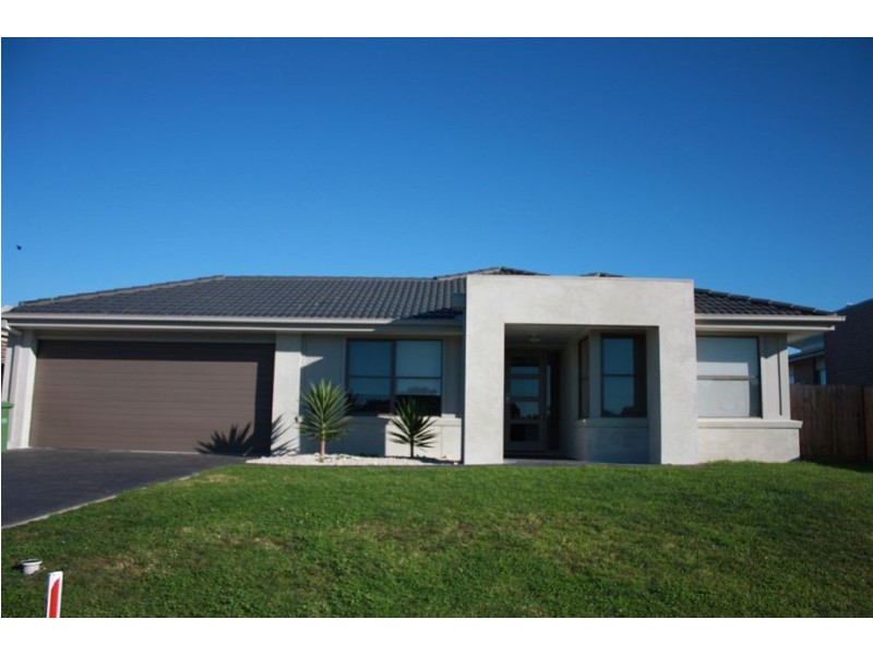 5 Oceanic Drive, Inverloch VIC 3996