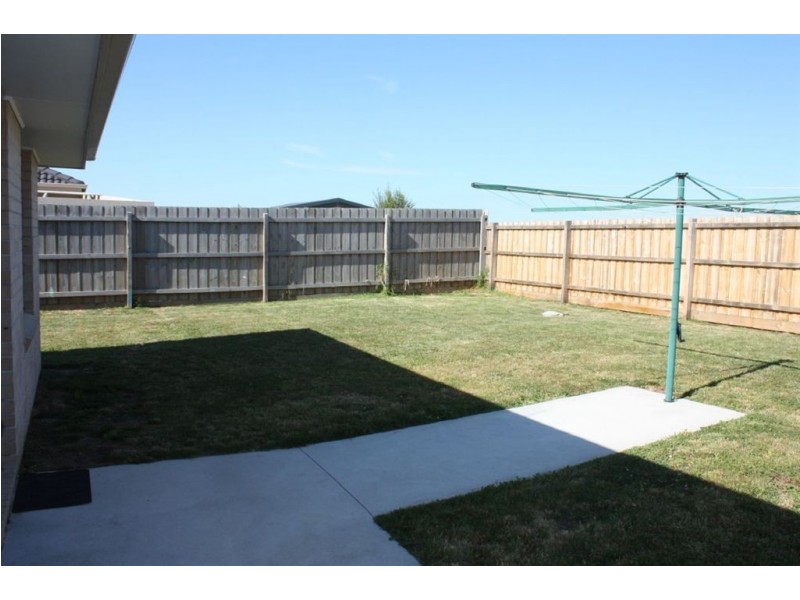 5 Oceanic Drive, Inverloch VIC 3996