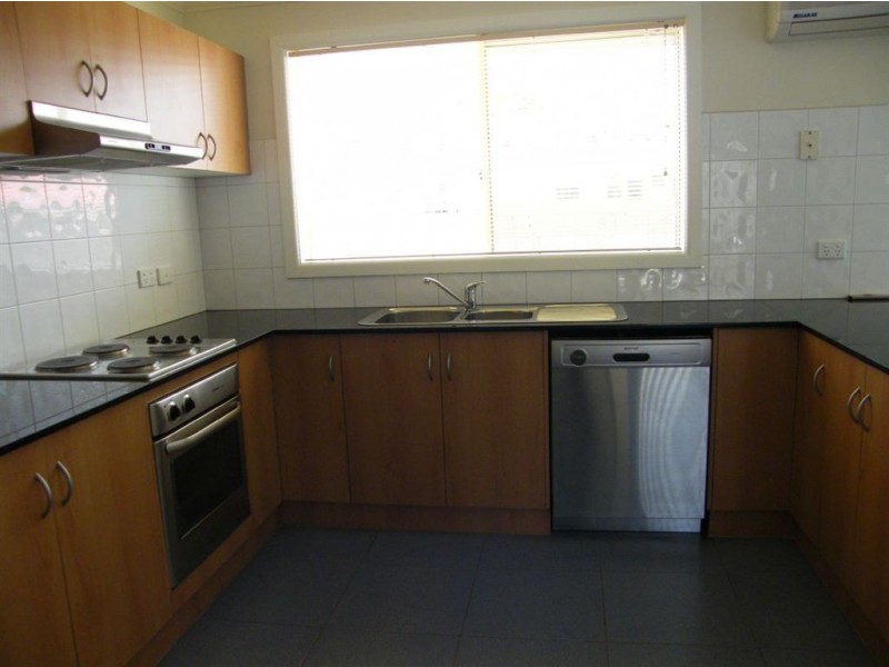 2/20 Powlett Street, Inverloch VIC 3996