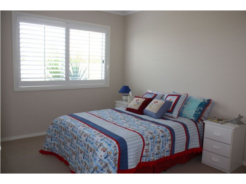 8 Blue Water Place, Inverloch VIC 3996