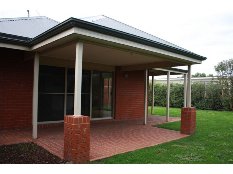 3 Couta Court, Inverloch VIC 3996