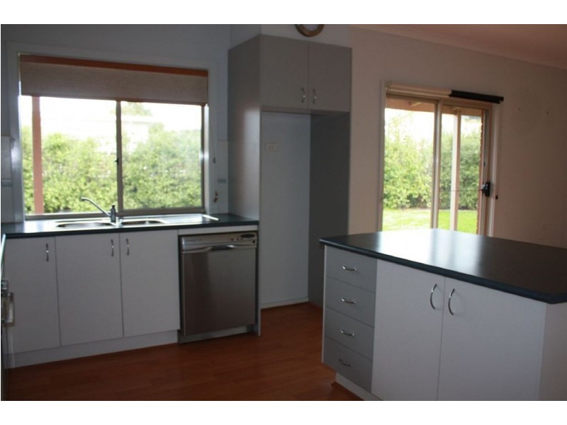 3 Couta Court, Inverloch VIC 3996