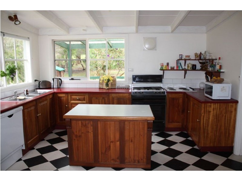 4 Francis Court, Foster VIC 3960