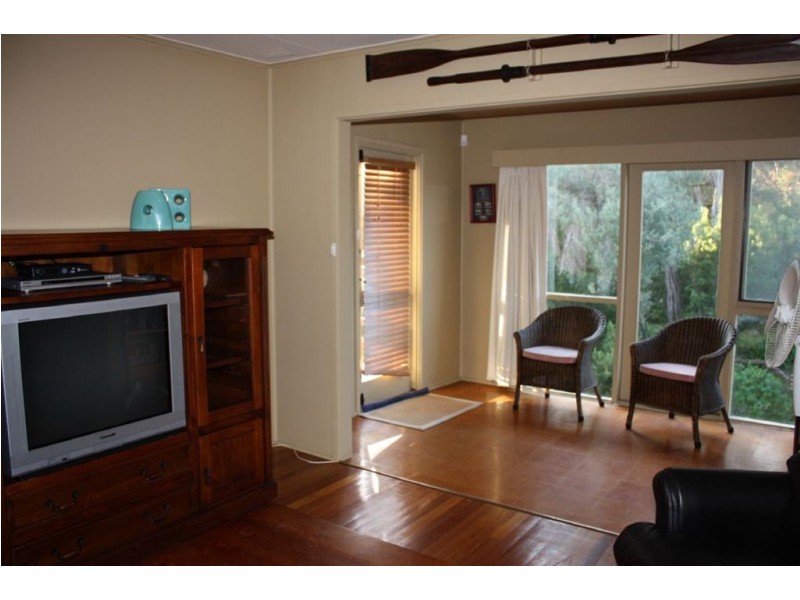 132 Surf Parade, Inverloch VIC 3996