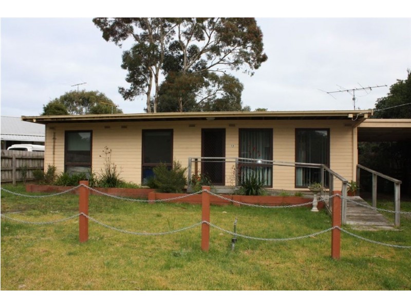 13 Nation Court, Inverloch VIC 3996
